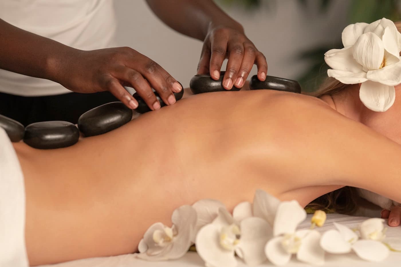 Entspannende Massage-Atmosphäre bei Casa Vitalis